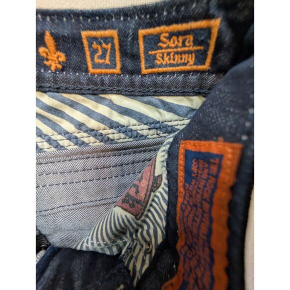 ROCK REVIVAL Sora Skinny Jeans NWOT Women's Size 27* Y2K Whiskered Distressed - Picture 4 of 11